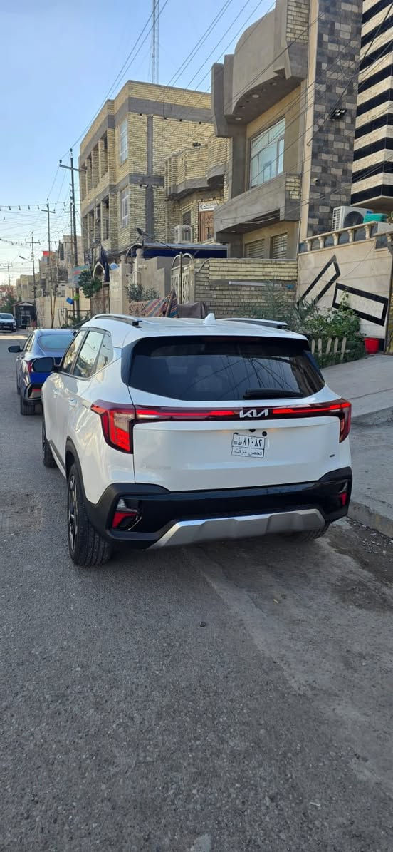 للبيع سيارة كيا سيلتوس موديل 2024
🔹 اللون: ابيض
🔹 وارد: ( أمريكي)
🔹 ممشى: 4 الف كم
🔹 محرك: 1600 تيربو
🔹 ناقل حركة: (أوتوماتيك)
🔹 /شاشة كبيرة / كاميرا خلفية تحكم دركسون
🔹 تبريد ممتاز ❄️
🔹 محرك وكير وشاصي بحالة ممتازة
🔹 السيارة نظيفة جداً ما تحتاج مصروف

السعر: 130  قابل للتفاوض للجادين فقط 💰

📍 المكان: (بغداد / بلديات)
📞 للتواصل: (‭0771 033 3944‬)
