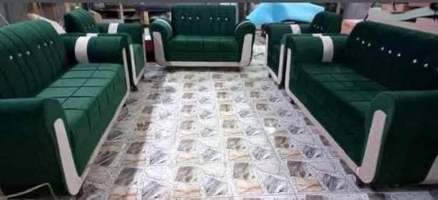 عرض لفتره محدوده طخم قنفات
5قطع 10مقعد سعر 200الف فقط 
عنوان الزبير حي الأسرى قرب مستوصف الرحمه
***********
