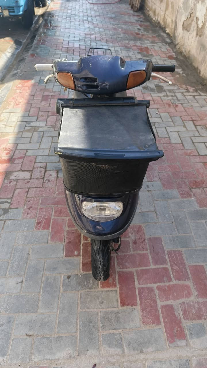 سلام عليكم دراجه منغولي للبيع نضيف شلعته حلوه مكاني كربلاء الحر السعر 300 وبيه مجال رقم الهاتف ***********
