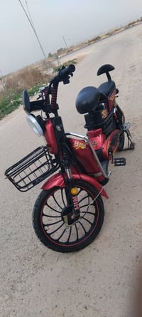 دراجه شحن موديل 2025 شغاله نضيفه 💯اي ضرر مابيها للاستفسار الاتصال ع077...