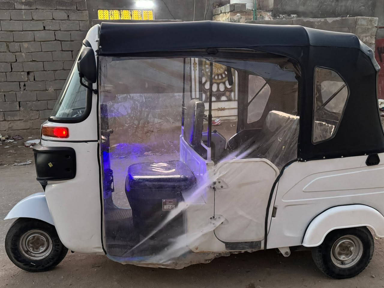 سلام عليكم تكتك لبيع كفاله عامه بس دوس معمرات موديل 21شهر 11رقم بابل لوحات نكليزي مكان التكتك نجف خان النص *********** مكينه مبدل بيه بوشه
