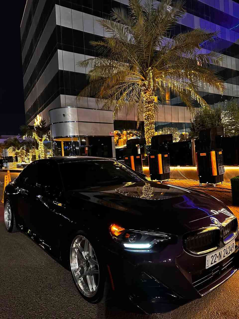ملاحظة : سيارة حالياً بغداد متواجدة للجمعة 
النوع :-BMW 💜 شكل جديد فول مواصفات 
المودیل : 230i M Package
الون : بنفجسي مميز لوحيدة بالعراق بهذا لون موديلة
سنوية : اصدار جديد مع موافقة تضليل سنوي 50‎%‎
السنة : 2024
المحرك : V4 2.0L  تون باور توربو فول هوائيات 🐎 
ناقل الحركة: Automatic
نوع الوقود : البنزين
عدد اميال : mile35

المواصفات:-
فتحة سلايد
فول تحكم + شفات كير رياضي بالمقود
الكراسي كهرباء مع خزن وضعيات الجلوس
شاشة متصلة الاصدار الاخير من BMW
تحديد مسار + رادار + نقطة عمياء 
مودات قيادة 
   Eco Pro+    Comfort+    Sport+    Sport Plus
باب و دشبول LED ( الوان متعددة )
مفاتح دخول و تشغيل ذكي بدون حاجة للسويج
مغلفة افلام حماية (PPF) ضمان 10 سنوات

التزويد American :-
سيارة فول هوائيات شوته كاربون فايبر
{أكس بايب + هدرز + كزوز } 
برمجة و تزويد كلة من امريكا 
دبلات و فنرات رياضية (  Coilovers )
ويل كب (ESR Wheels) تو سايز اصلي حجم 19

الحالة الفنية:-
 وارد امريكي بجم كبس بدون ارباك بدون داخل قطعة خلفيه صبغ بدون معجون بحالة شركة        
رقم السیارە: اربيل تحويل او وكالة رقم اصدار 2027

للمهتمين التواصل خاص.
رقم الهاتف :-‭ ‭***********‬
وتساب ***********  
ملاحظة : سيارة على وضع شركة كفالة من كل العيوب
صفر مسج بدون اعطال بانزين سوبر و دهن اصلي
