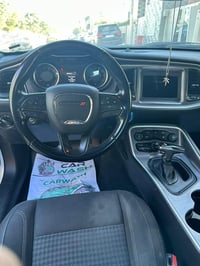 جالنجر 2019  موديل SXT  ماشية 50,000 miles    حدادية جديدة  تخم تاير ج...