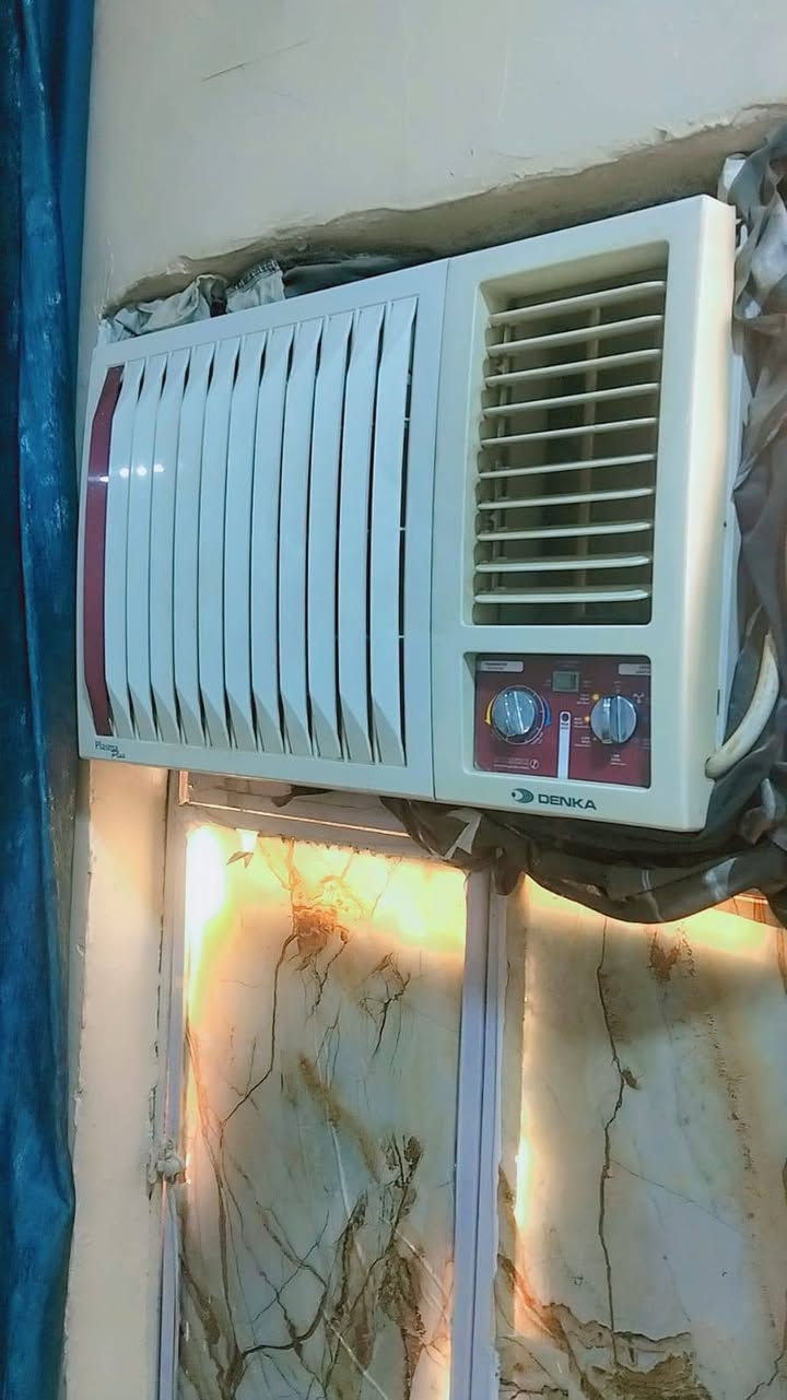 مكيف نوعية دنكه ,,بطل,, 2 طن مشتغل موسمين مكاني ناصريه للاستفسار
***********
