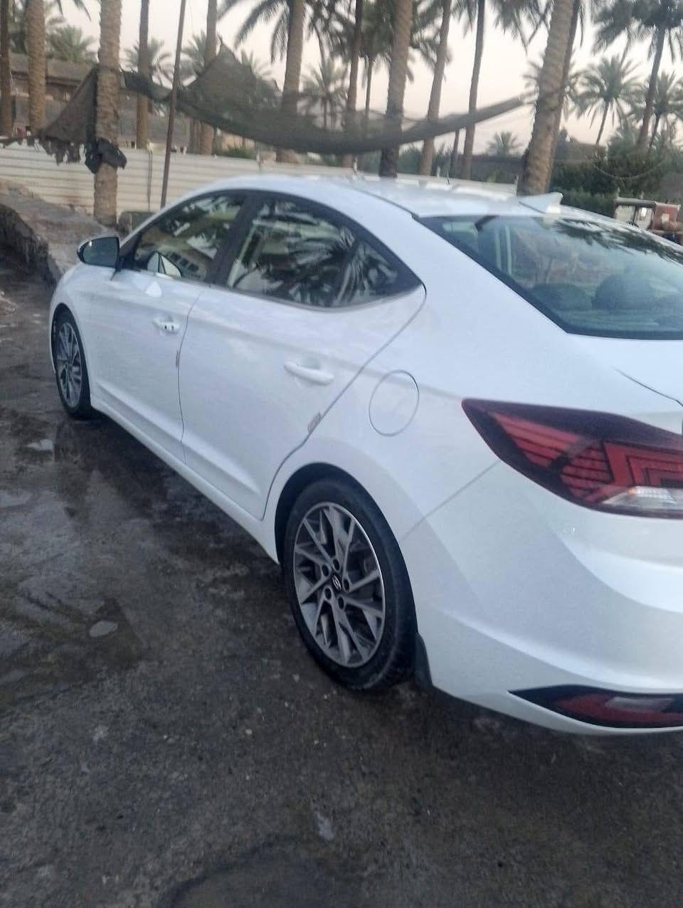 للبيع النترا موديل ٢٠٢٠ رقم الإنكليزي بابل بسمي وارد امريكي نسبه غرق بسيطه فول مواصفات السعر ١٦٠ ورقه اتصال ***********
