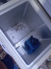 مجمدة ٨قدم • شغالة • نظيفة