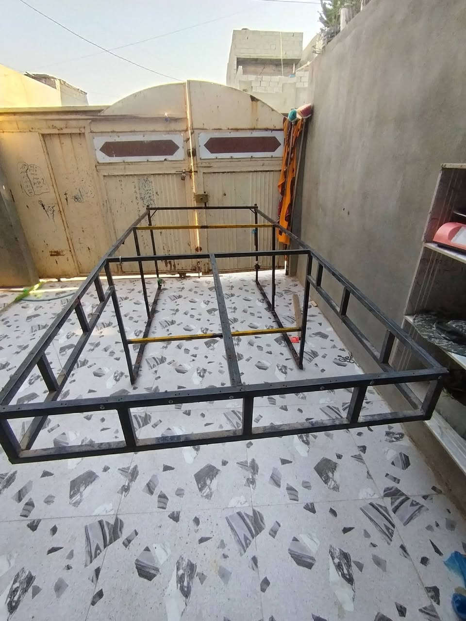 جنج ستوته للبيع مال مخضر ٤٠  او بيه مجال قليل موقع حي العسكري ***********

