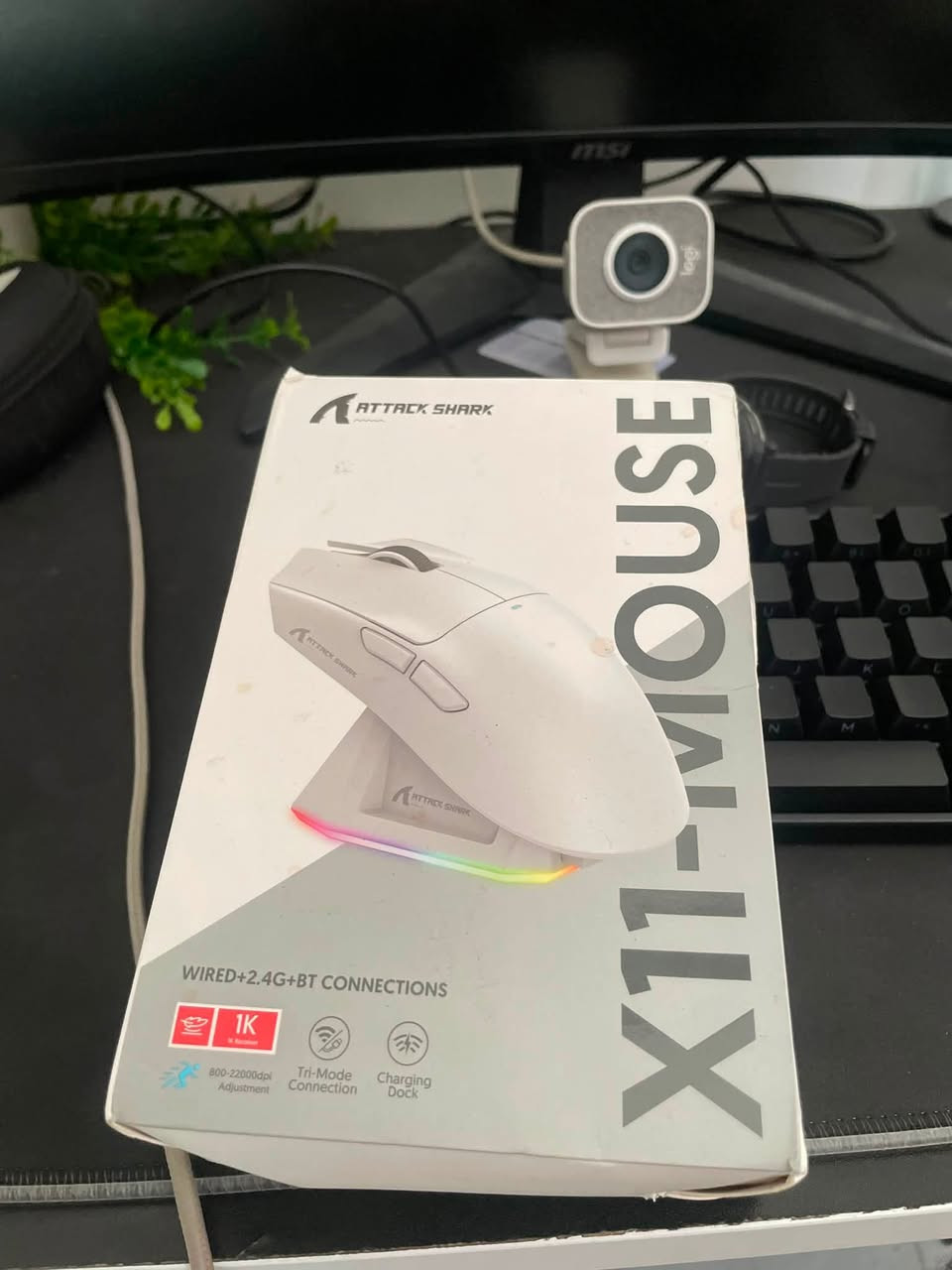 سلام عليكم
كيبورد لوجتك g512 carbon السعر 50,000
ماوس ريزر ديثادر v2 hyperspeed سعره 55,000
ماوس اتاك شارك R1 سعره 20,000
ماوس attack shark x11 سعره 30,000 
كيبورد aula win60 مغناطيسي سعر 50,000

موجود توصيل داخل مركز البصره وكل المحافظات 
تواصل واتساب ***********
