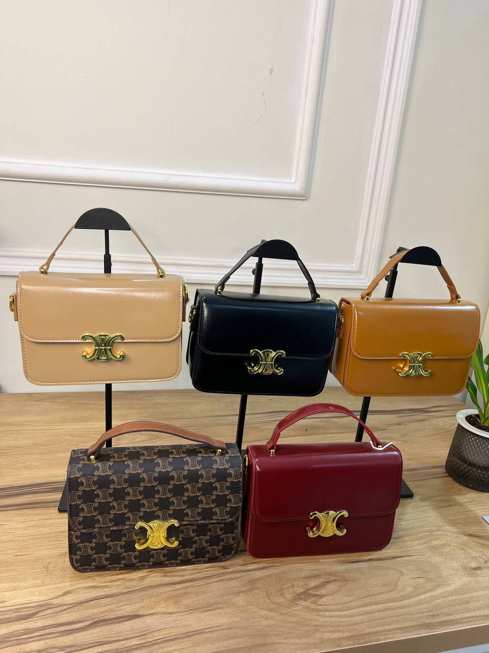 يتوفر جنط نسائيه جملة فقط اقل طلب نص درزن وفحص امام المندوب توصيل جميع المحافظات  العراق


**إذا كنت صاحب هذا الإعلان وتريد حذفه لأي سبب، رجاءا أرسل رسالة إلى الدعم الفني**