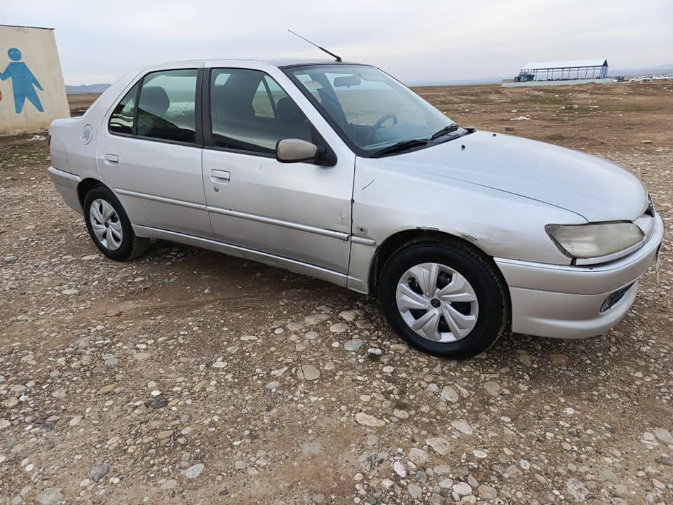 بیجۆی 306
گێڕو مەکینە بێ عەیب بەشەرت 
سەنەوی تا2026 مانگی 10 تازەیە 
بڕاوە غەرامە تحویل بەشەرت 
تەبریت ساردو گەرم لەسەر سویچ 
لێدراوی پێوەنیە 
کارەبایی مەزبوت 
سیارەیە زۆر جوان زۆر هەرزان 
سعر  29 ورق
شوێن چەمچەماڵ

***********
***********
بیجۆ 306 
گێر محرک مزبوت شرت
تحویل بشرت ماکو غرامە 
ماکو صرب 
تبریت بارد حار عل سویچ 
کاهربای مزبوت 
پاتری جدید 
تایرات زین 
مکان چم چمال شمشمل, السليمانية
