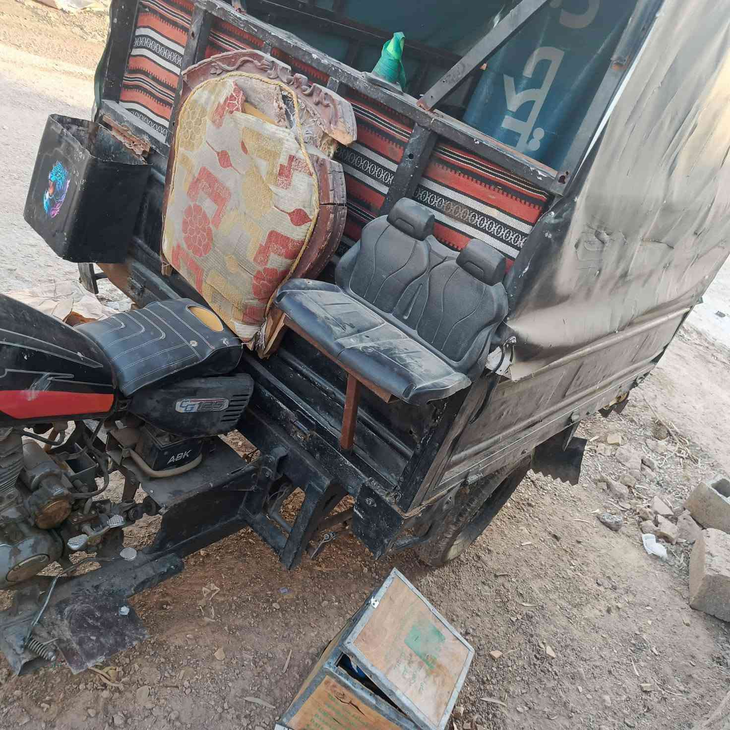 سلام عليكم ستوته ام تي ار كلك شغاله سلف هندر كهربائية كلها كامل هورن لاين جوزه تشغيل شادهن جدد رايدها 475وبيها مجال عنوان تقاطع النهروان 
***********
