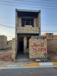 مشتمل ( هيكل) مساحه ٧٥ متر  خلف شارع الحشد مقابل الساحه منطقة ال ٢٦ مح...