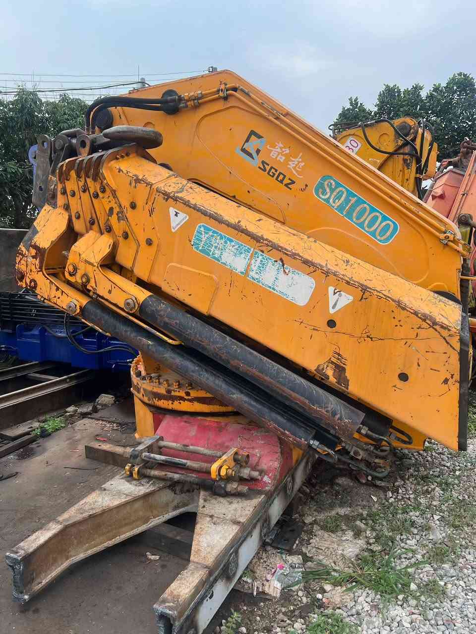 50ton SQ1000 crane, six hydraulic connections plus one manual connection, lifting up to 25t


**إذا كنت صاحب هذا الإعلان وتريد حذفه لأي سبب، رجاءا أرسل رسالة إلى الدعم الفني**