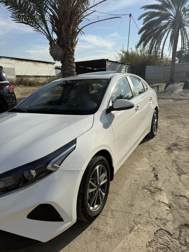 سيراتو 2024 خليجي فول مواصفات مكينة 2000 فتحة تبريد خلفي ويل كب مكفولة رقم بغداد للأستفسار ***********
