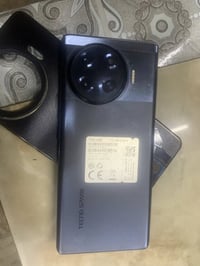تكنو سبارك 20 برو+ • نضيف • ملحقات كاملة