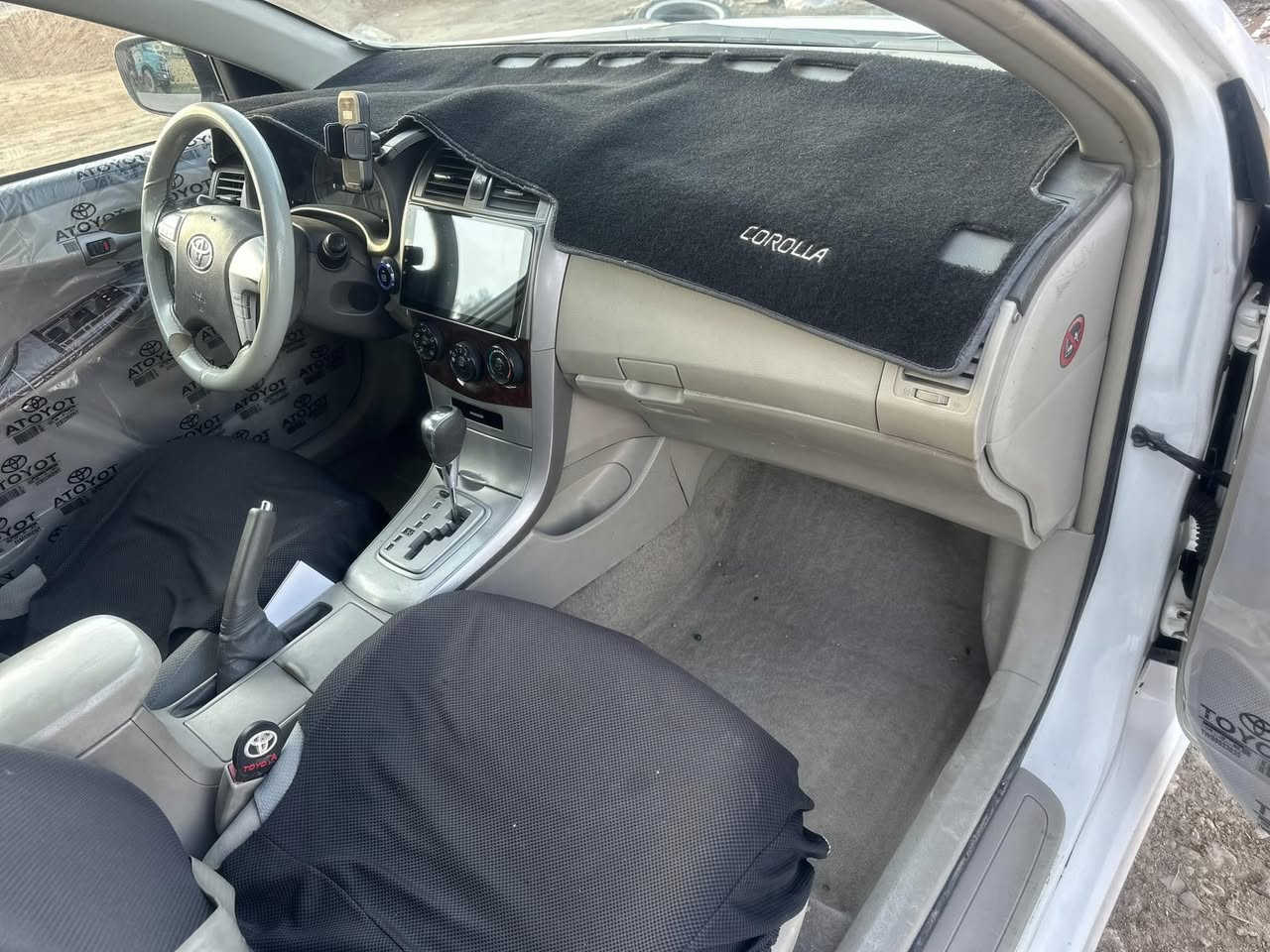 السلام عليكم كورلا 2009  محدثه 2013خليجي 
 فطيم للبيع رقم بغداد انكليزي تحويل مباشر بسمي شخصيا
مكينه1800
كير محرك حداديه تبريد مكفولات
تخم تاير جديد 
مابيها لاضربه ولاتبديل ابد صبغ جاملغ وبنيد قماره فابلون بصمه تشتغيل وتشغيل عن بعد شاشه وكامره دوراره السياره مال جناي ماتصرف عليها لو ربع كلها جاهزه ع الاخير مال جناي
للبيع مكاني بابل ناحيه النيل  ع دولي سريع 
الشراي يتصل  
السعر109 وبيها مجال بسيط 
***********
