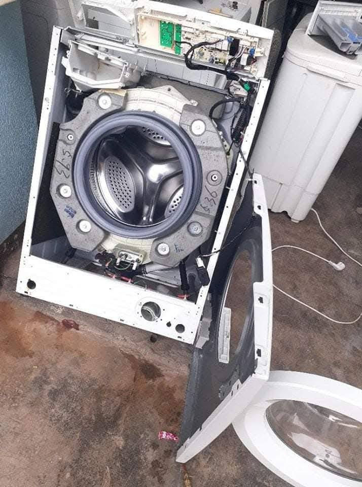 🔹خدمة صيانة الأجهزة الكهربائية🔹 صيانة عامة 👨‍🔧+      تبديل  قطع غيار اصلية🔧🔧
  عندك غسالة نظام عادي او اوتماتيك / عندك مكنسة كهربائية أو شحن بيها مشاكل / عندك مكواة شعر او ملابس ومحتار بعطلها / عندك مدفئة (صوبة) زيتية أو كهربائية عاطلة / عندك سخان كهربائي (گيزر) عاطل ومحتار بعطله/  أي جهاز محيرك ومتعرف شنو عطله لا تحتار واتصل بينا واحنا نقدملك الحل وبالضمان  وبأسعار تنافسية  . وللمزيد من المعلومات عن شغلنا زوروا  صفحتنا على الفيس بوك ( الهيتي للصيانة المنزلية ودعمنا بلايك (ورشة - البيت المتكامل - قضاء هيت)
 اتصل على الرقم *********** 
***********
