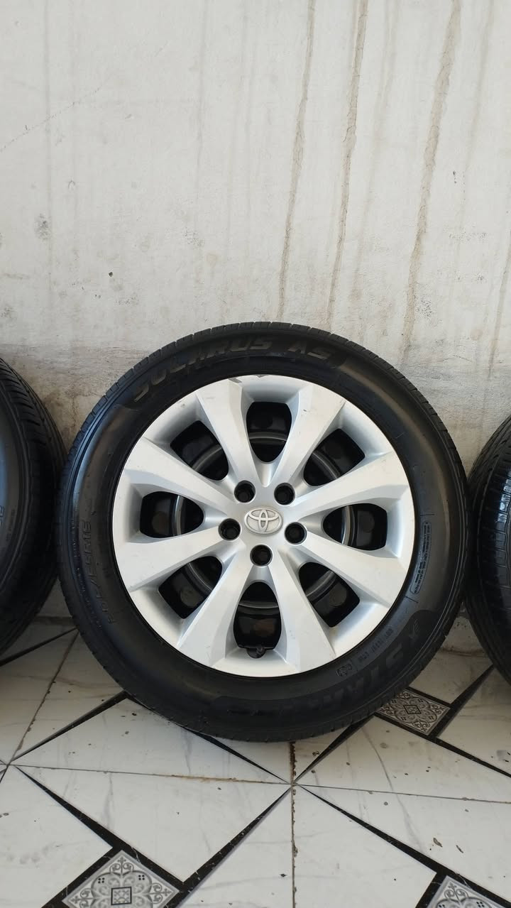 اسلام عليكم اخوان سعر200 الف رخيص بلش واصل وجب جديد طخم عدد 4 ويل تايرات ماعد 4 كابات حجم 16 مال كورلا موديل 2023شريكة أصلي بلادي لا تصليح لا كسر لا لحيم لا  4 تايرات نص عمر إنتاج 2024 قياس 205/55/16سعر 200 الف عنوان كركوك قادسي أو لا يم نادي سولاف رقم آسيا بي واتساب  ***********  ***********
