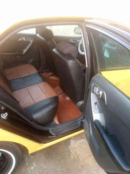 سلام عليكم 
فورتي 2013 وارد امريكي حادثها بسيط موجود سونار ...تخم تاير صدر مكينه كير مكفول ...كشر خير من الله اكو طخه بين الجاملغ الخلفي والباب بظهر السايق السعر 97 وبيها حق الجيه رقم بغداد انكليزي بأسمي مصفره السياره هيئه أي استفسار ***********
