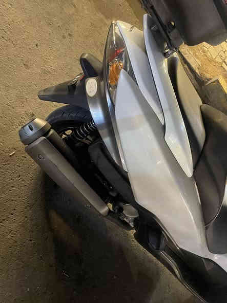 دراجه فورزه 010 للبيع دراجه مكفوله من التاير للتاير دراجه رنبه  مكاني بغداد الجديده ***********
