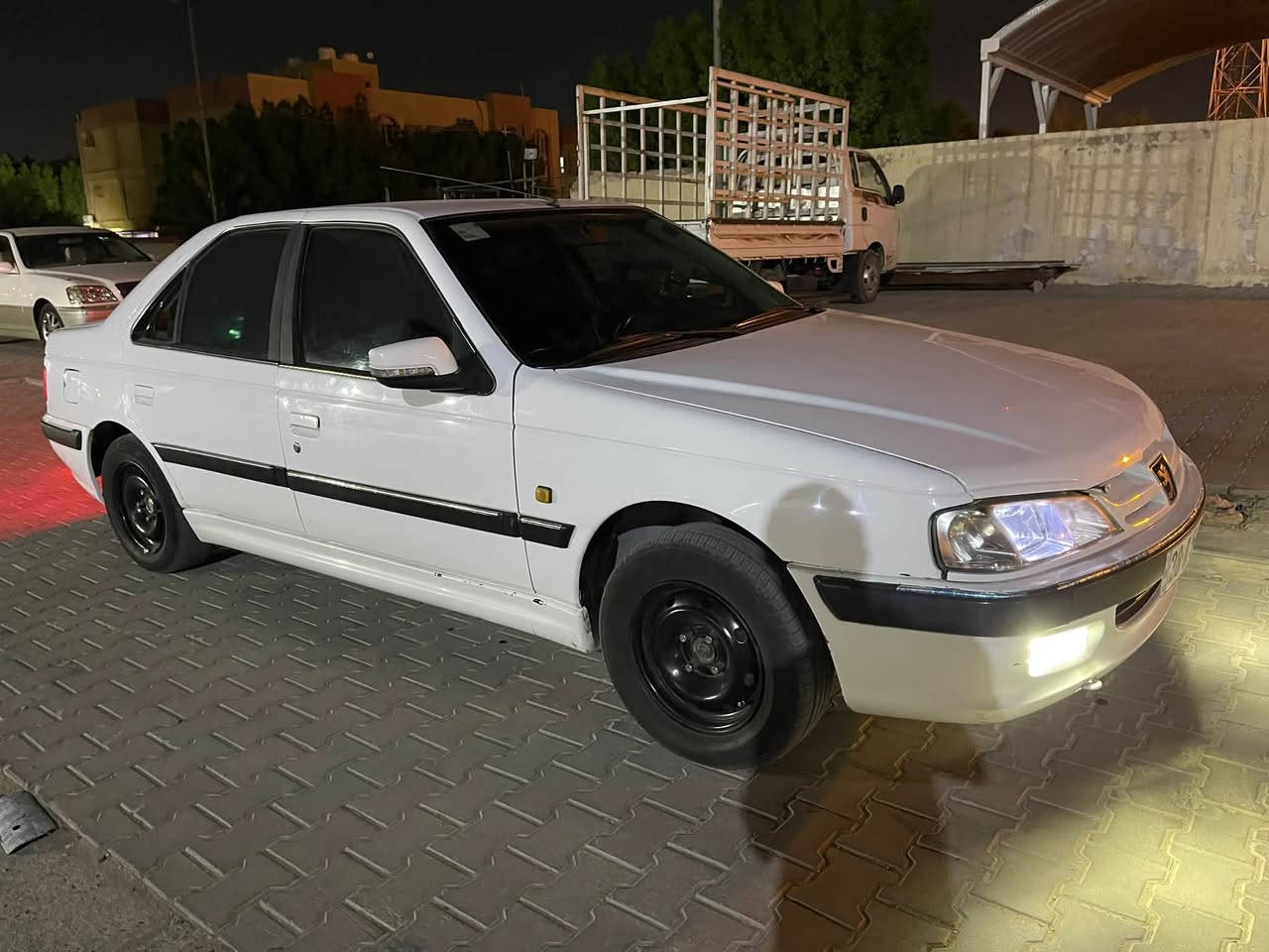 بيجو بارص 2015 نظيفة مكفوله من كير محرك تبريد ثلج حدادية صالهه 3 اشهر ضربه بالجاملغ الخلفي بس 
سنويه لل 28 بسمي سعرهه 48 بيهه مجال نجف
***********
