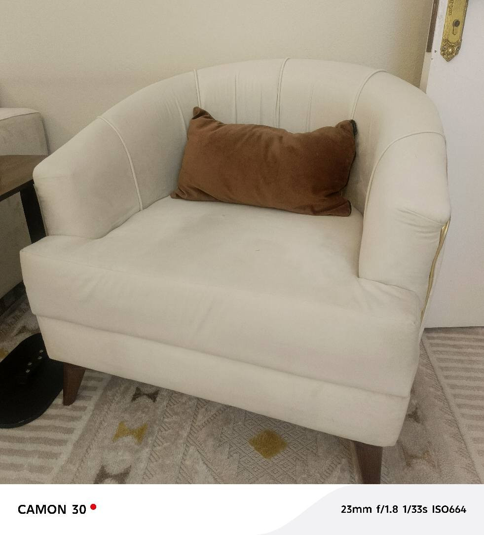 اثاث استقبال بردات وتخم تركي جديد وطبله وسطيه كلهن جدد وتفصال مو جاهز ..سعرهن ٨٥٠ وبيهن مجال للشراي عمارة, ميسان


**إذا كنت صاحب هذا الإعلان وتريد حذفه لأي سبب، رجاءا أرسل رسالة إلى الدعم الفني**