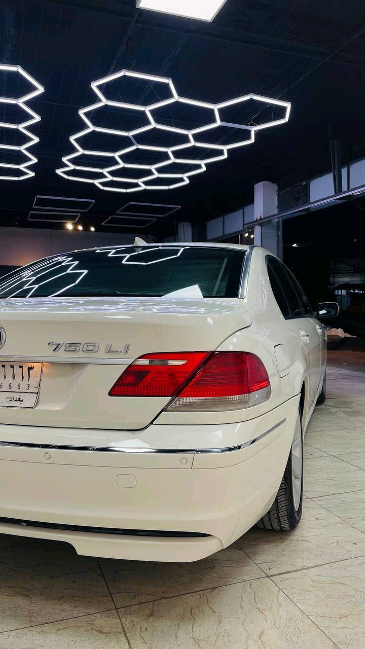 bmw e66 745il باخرة 
خليجي صبغ عام بدون حادث ب140 او مراوس دورينكو موجودة كربلاء وبغداد قرب المسرح الوطني


