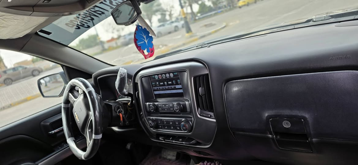 مديل 2018
مكينة v8   5300
مكينة شاصي كير كفالة 
حادثة يم قبق البانزين ولباقي كفالة 
مكانهة كربلاء 
السعر ١٨٠ 
***********
