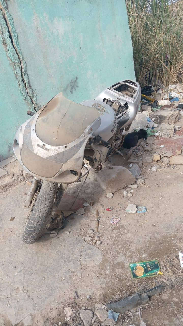 سلام عليكم دراجه بطحه للبيع كل شيء شغال بيها بس ناقصها محرك قيم وخذ بالما يرضى الله مكان كوفه رقمي ***********
