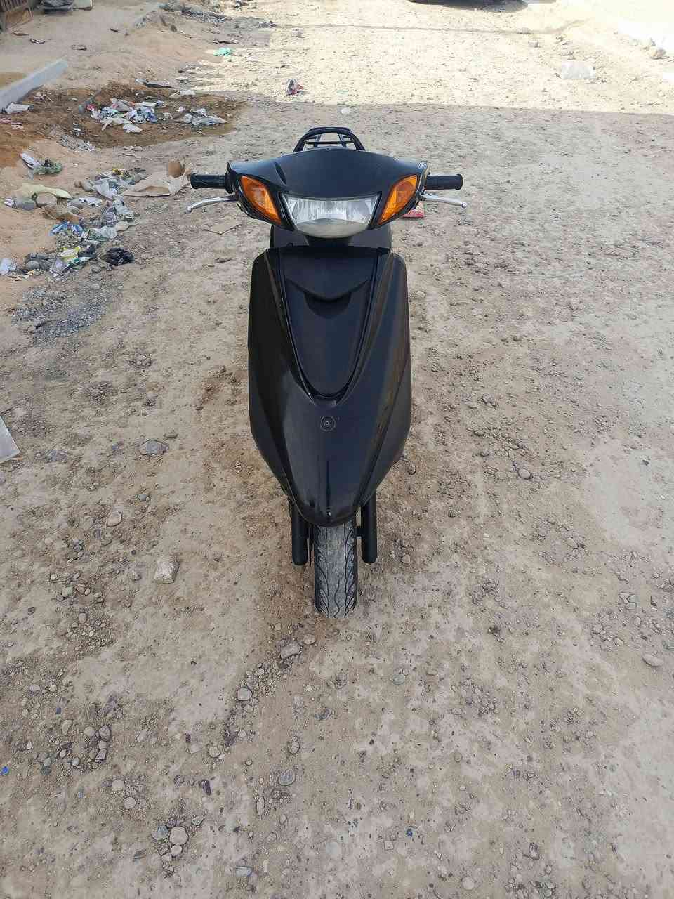 للبيع بريز اكزز حديث ياباني كابريتر دراجة مال رمبه مكفوله لسعر 550مكاني بغداد ***********
