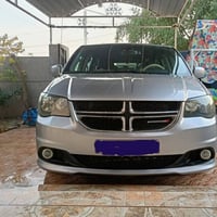 للبيع🔴 دوج كرفان 2017 SXT للبيع  سبعه + كشن اضافي يعني 8  تخم تايرات ج...