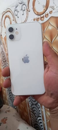 جهاز 11عادي ذكراه 128جهاز مكفول كله  بطاريه 100مدله شركه سعر 250 تصال ...