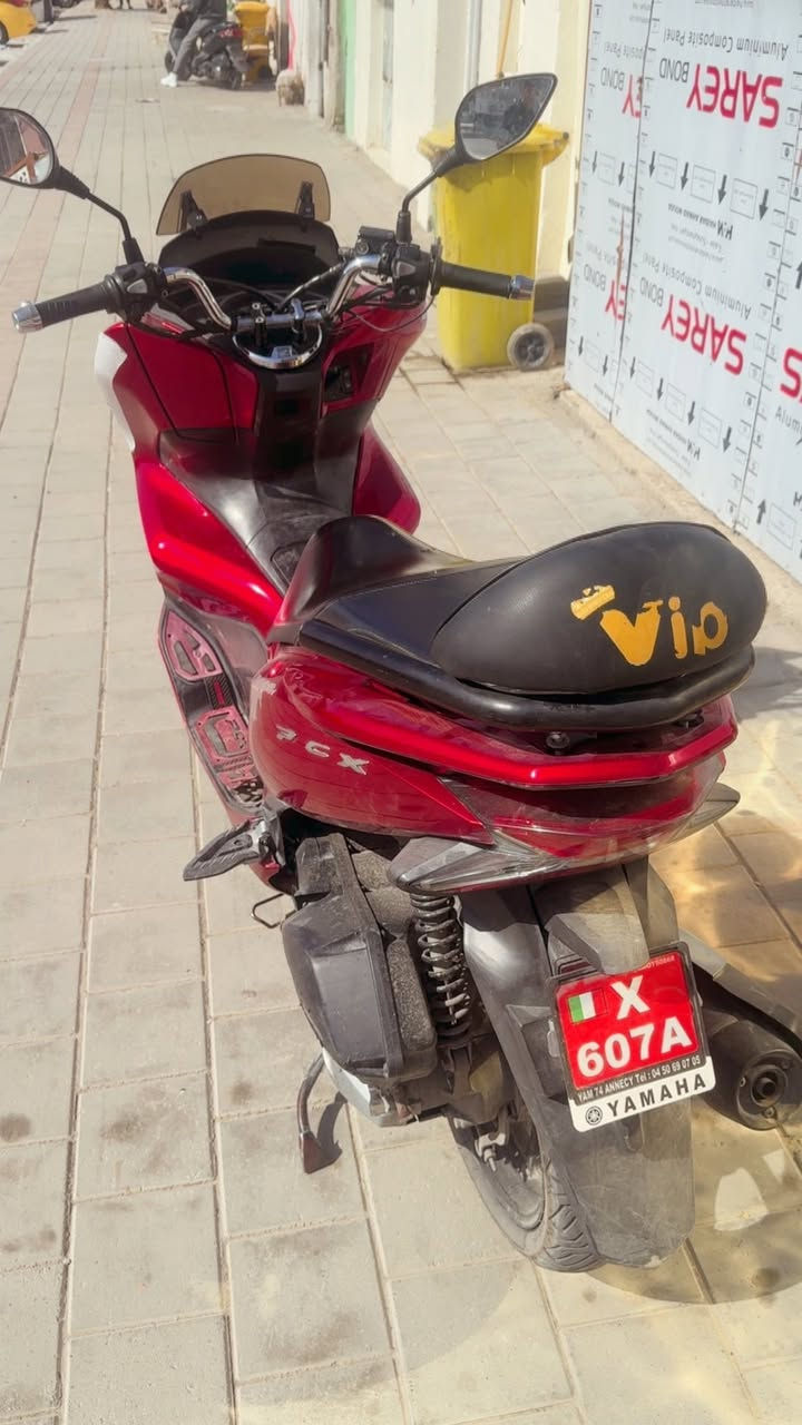 سلام عليكم 
PCXجيل الثاث لبيع
دراجه مكفوله 
دراجه نضيفه وحلوه ولونه مميز
السعرر 15 ورقه وبيه مجال 
العنوان بغداد مدينت الصدر 
الرقم ***********
