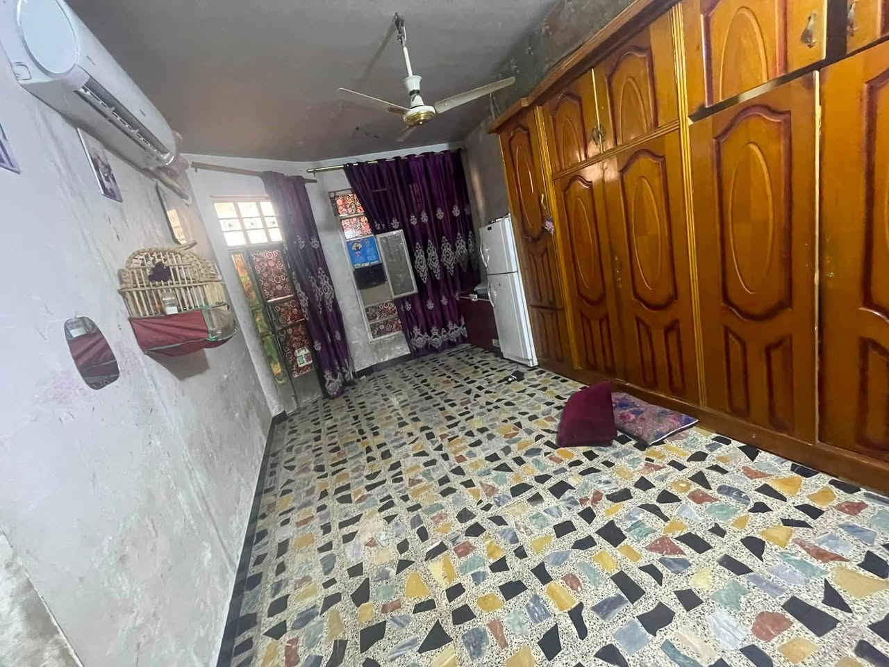 السلام عليكم بيت للبيع مدينه الصدر الداخل قطاع 49اخير فرع المساحه ١٤٤ طابقين بناء جديد السعر خاص 
***********
