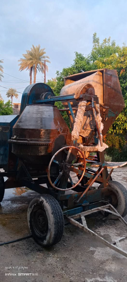 سلام عليكم ورحمه الله
للبيع خباطه لبناني اسبكتو باب اول 
جاهزه هيه وغراضها شرط الشغل 
محرك مجفت جديد 
غراض وياها سكله طابق ثاني 
عربانه جبيره وصطل 
درايب خشب عدد 6 
مكاني صلاح الدين بلد 
السعر 4500 اربع ملاين ونص 
الهاتف ***********
