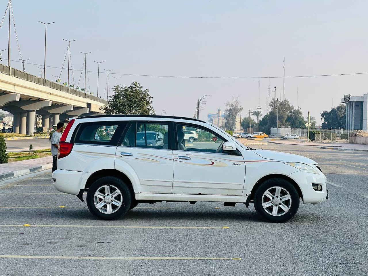 ريفال مديل 2013 سعر 50وبيه مجال للاستفسار الاتصال *********** مكفوله من ضربه وتبديل بيهه صبغ نص باب  ولباقي مكفول مواصفات داخل بيجي تحكم ستيرن حساسات خلفيه مري كهربائي شاشه يباد كامره دواره مكينه 2400مكينه وكير مكفولات حداديه جديدهه تخم تاير جديد تبريد شغال ثلج سياره جديده وجاهزه وأي نقص مابيهه رقم نكليزي سنويه 30مشروع وطني مكان سياره كربلاء المقدسة كربلاء, العراق
