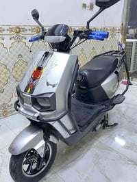 دراجة شحن • بطاريات • نضيف جدا