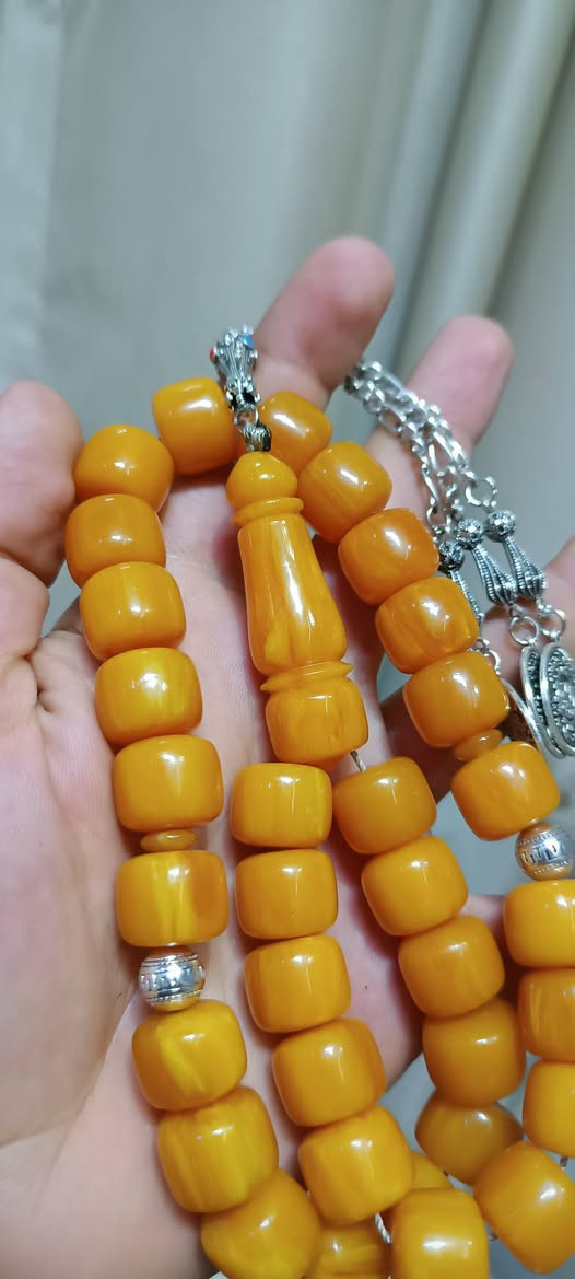 مميزه هذه القطعه لكل جماليه  الانتيك 
خام بلجيكي مميز حبه فحله 15 ميلي موديل القسط رافت يا رب تكون من نصيب عاشقيها لعيونكم 🌹🌹🌹🌹


**إذا كنت صاحب هذا الإعلان وتريد حذفه لأي سبب، رجاءا أرسل رسالة إلى الدعم الفني**