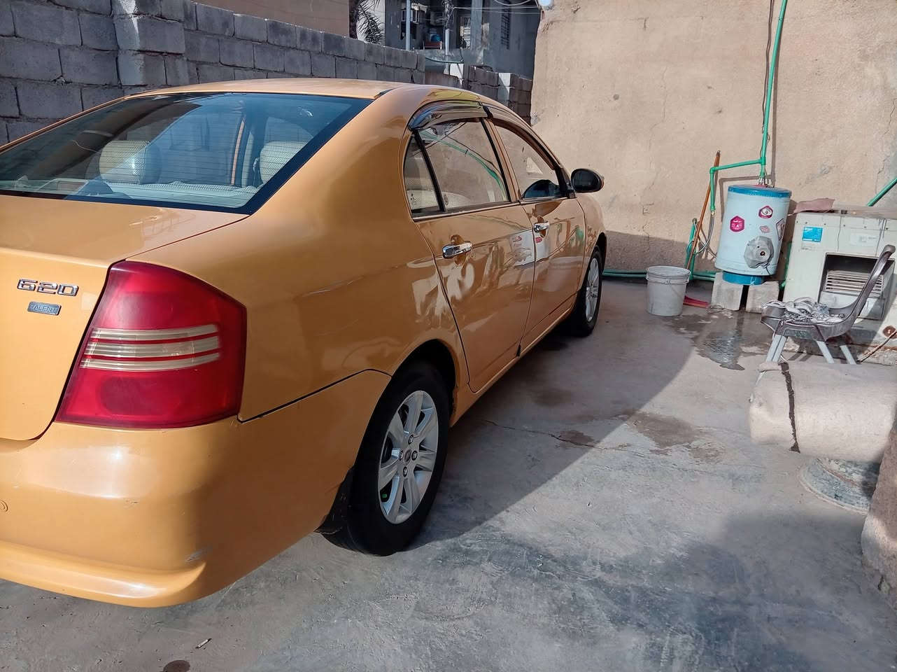 للبيع ليفان ٦٢٠ فول مواصفات ٢٠١٣
حلوه ومكفوله عدا جاملغ الخلفي صبغ 
مكينه وكير كفاله تخم تاير باتري جديد 
تبريد ثلج كله عل وضع شركه السعر ٥٤ورقه وبيه مجال مكان السياره بغداد المدائن 
رقم الهاتف: ***********
