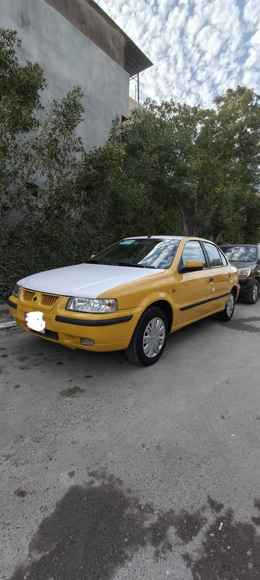 سلام وعليكم سمند موديل 2012  سيارة كلش نضيفة وجاهزة من كلشي مكينة كير حدادية خير من الله تبريد شغال بيهة صبغ باب السايق فقط والباقي بلادي دواخل بلادية كهربائيات كلهة شغالة سنوية جديدة رقم بغداد ألماني مصفرة هيئة مكان بغداد سعر ٣٩ وبيهة مجال رقم ***********
