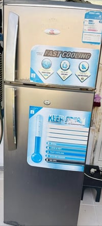 ثلاجة للبيع ب 60 الف 07508519024