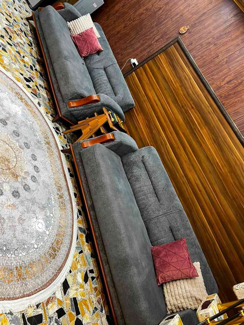 مرحبا غراض للبيع نظيفات واي ضررمابيهن مثل مموضحات بل صور مكان بغدادحي القاهره ‭***********‬
