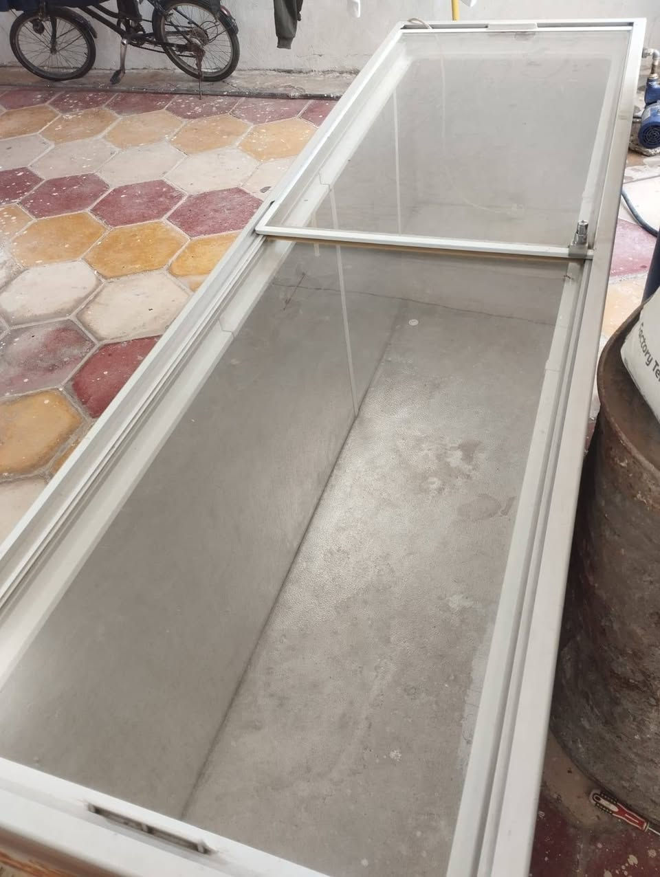 عارضه بطحيه نوعيه تركيه كلش نضيفه  السعر 800 وبيه مجال المكان طويريج للاستفسار ***********
