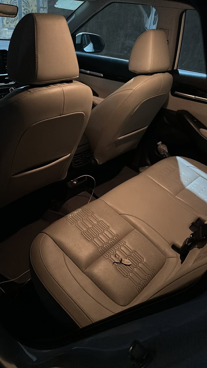 السلام عليكم
للبيع فقط     
 كيا سيليتوز. 
موديل ٢٤
 ماشيه ٣٠ الف فقط. 
خليجي.     
 كشنات جلد  
 داخل بيجي 
شاشه. كبيره 
كامره 
 حساسات امامي وخلفي 
مودات قيادة 3
نورمل-سبورت-ايكو 
وبيها. نضام. اخر.  الى يستعمل. بل ثلوج والمنحدرات 
بيها فقط. طخه بل دعامية  بسيطه وموضحه بل صوره 
السعر ١٧٧  رقم بغداد. سنويه. وهزه. كله جديد.  
٠٧٨١٠٥٦٠٠٢


**إذا كنت صاحب هذا الإعلان وتريد حذفه لأي سبب، رجاءا أرسل رسالة إلى الدعم الفني**