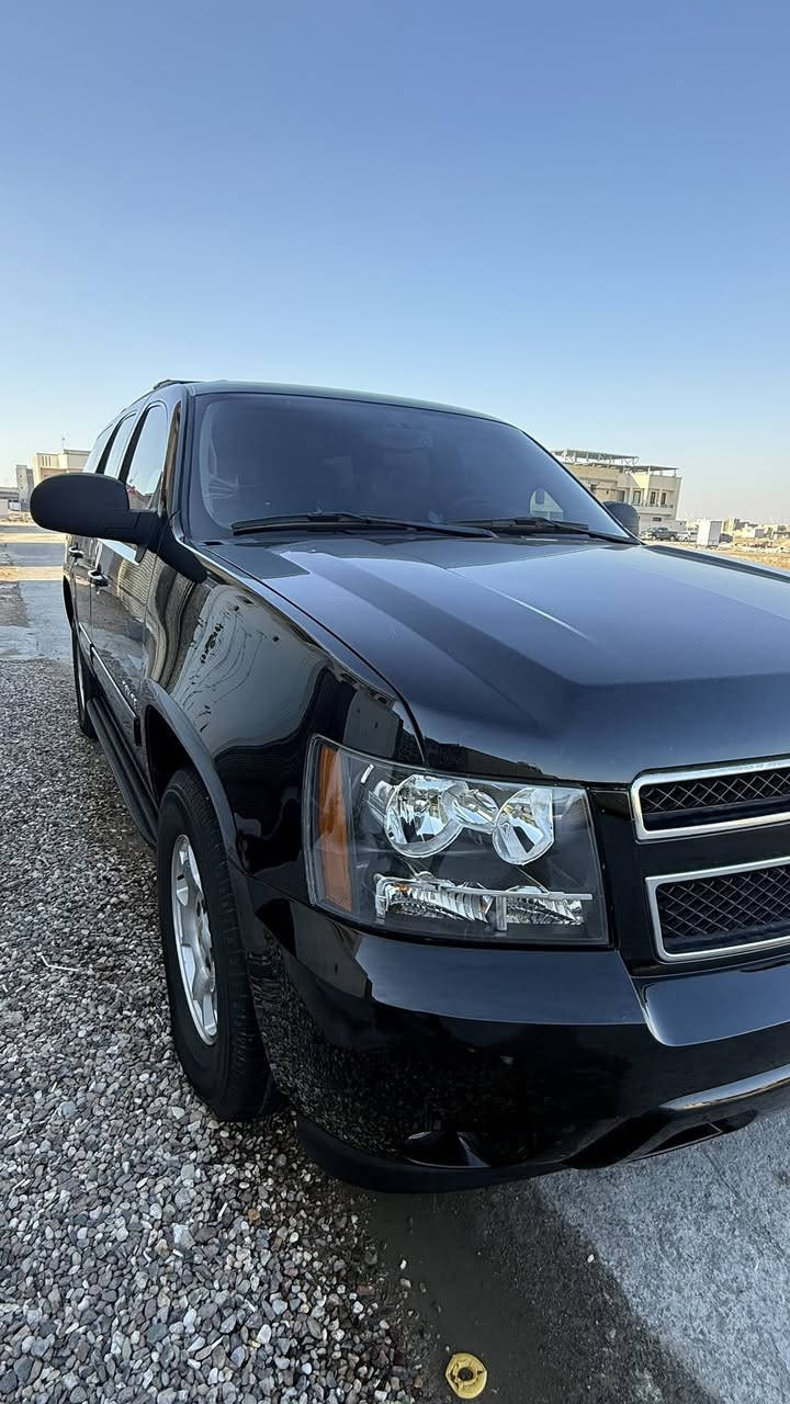 تاهو ( ادوات) الموديل 2011 اسود خليجي داخل عسلي السياره كارتون كلش جديده كفاله من الضربه والگص والفتح والصبغ كفاله عامه برغي مامفتوح بيها طخم تاير جديد كواتم ابلاد تبريد + تدفئه جاهزه من كل النواحي  السعر 126$  هاتف ***********  البصره
