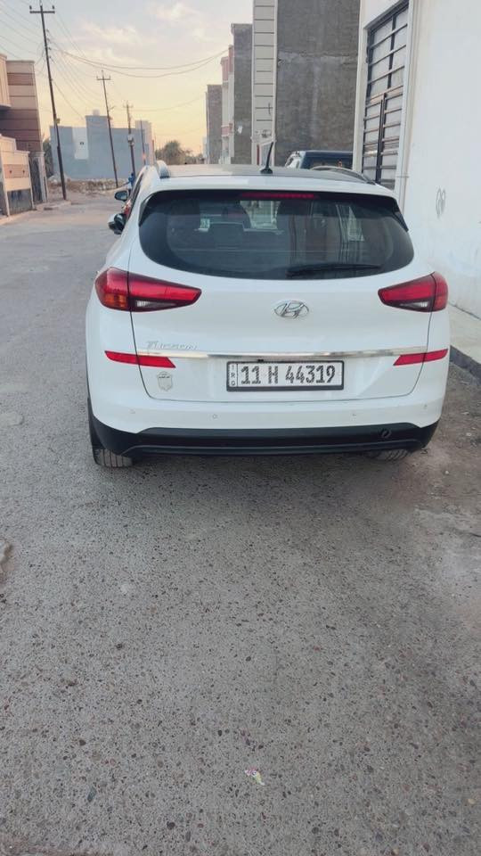 توسان موديل 20 فول موصافات مكان بغداد الدوره السياره خليجي مكفوله كفاله عامه *********** ***********
