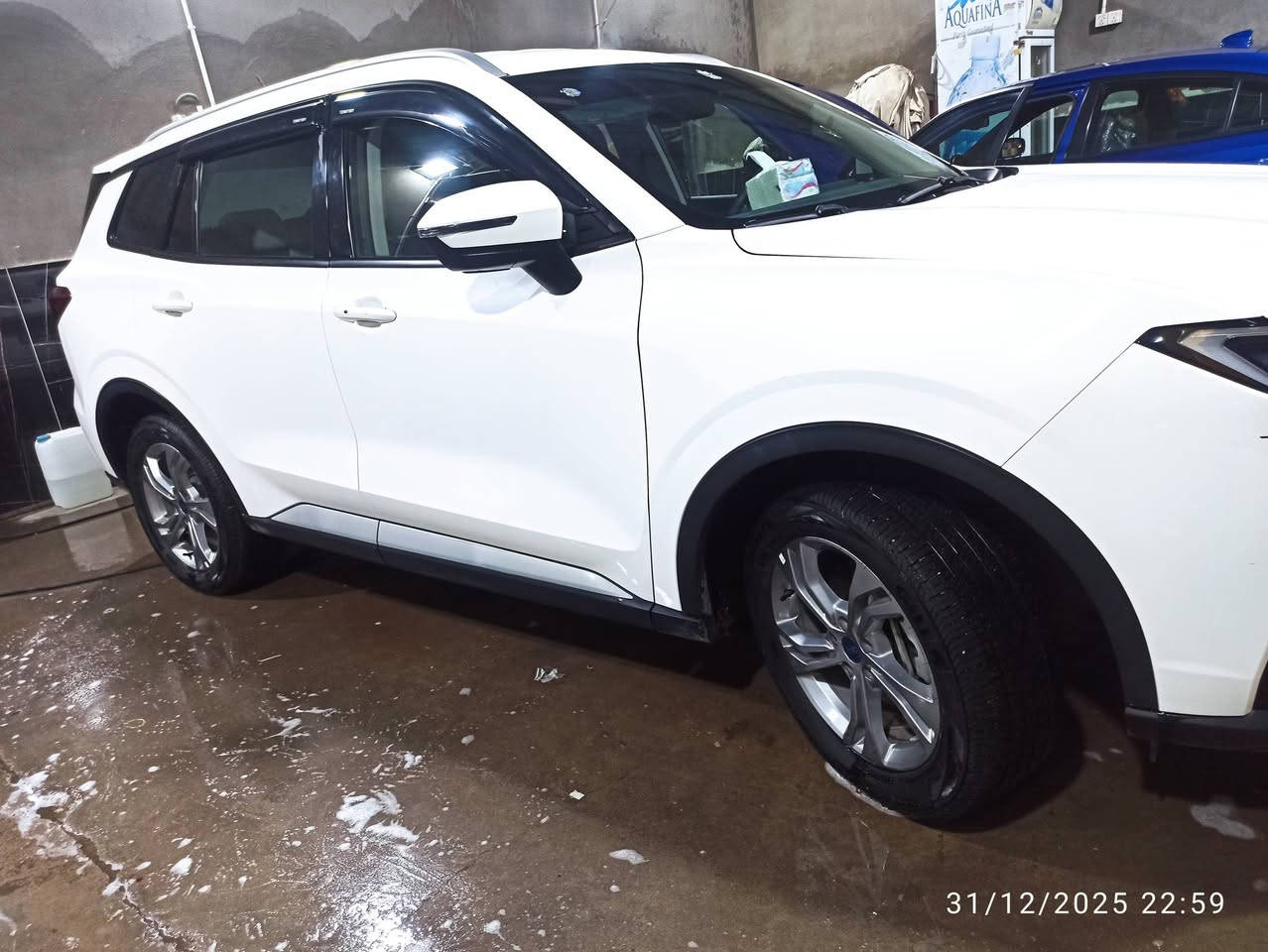 فورد تيتوري موديل 25 ضمان شركة القاصد رقم بغداد باسمي ماشيه 28 الف كفاله عامه 
السعر 30 مليون عراقي 
للتواصل 
***********
***********
