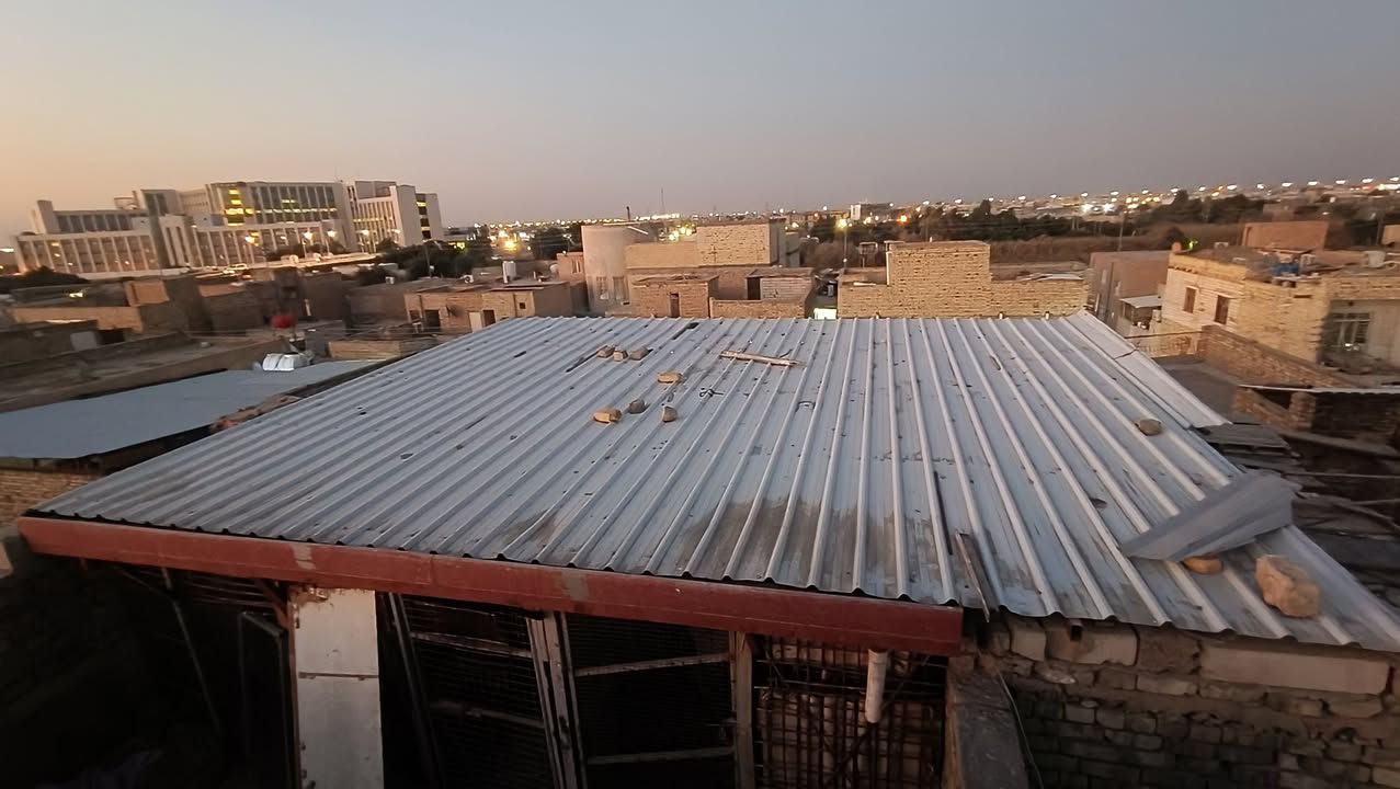 سلام عليكم شباب هاي سقيفه كامله انزله الك تفسيخ كامله هيه والحديد ماله السعر 300بيه مجال وتصال عل الرقم***********
