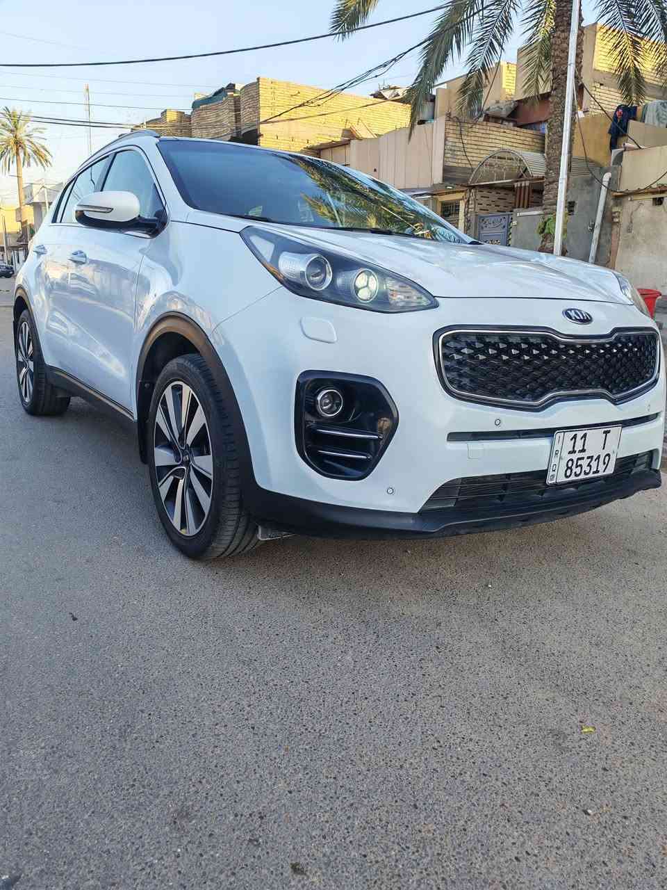 كيا سبورتج 2017 خليجي
لون ابيض السياره  رقم بغداد  بسمي
 هزه وسنوية 2031 ماشيه ١٢٠ الف كيلو
مكفولة من الصبغ والتبديل فقط بارد 
 صورسونر داخل المنشور
السعر 160$وبيه مجال حك جيه
المواصفات
بونراما 
جلد
لد نهاري
مري شفط إشارة بالمري
شاشه 
تحكمات ستيرن فول
سايد بريك رجل
لايت ضباب
لايت متحرك
لايتات اوتو
ماسحات اوتو
مكينه 2000 دوش
تبريد قطعتين
حساس خلفي وامامي
ثلاث انظمه قياده 
تخم تاير جديد 
لايت زنون عدسه سعر ٣٥٠ دولار
وباقي المواصفات المعروفه
مكاني مدينة الصدر
‎***********
