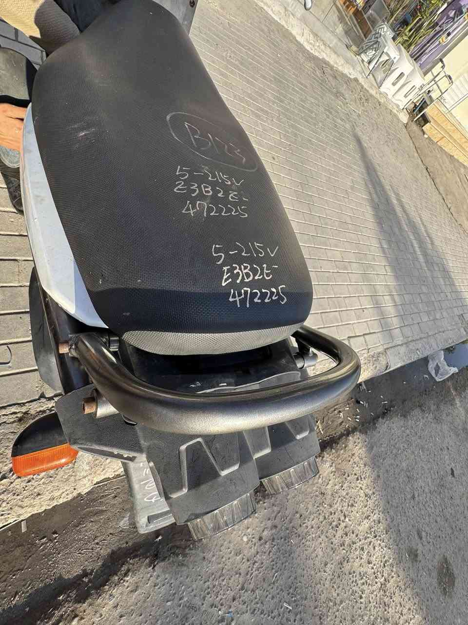 سلام عليكم سكنس جبلي رمبه صاله شهر من طاله من الرمبه   مزود بكاور وكلجات وبكلايت وستير رجملاغات ونوزل 10 فتحات  ماشيه 21 الف  رقم *********** المكان البصره مركز البصره
